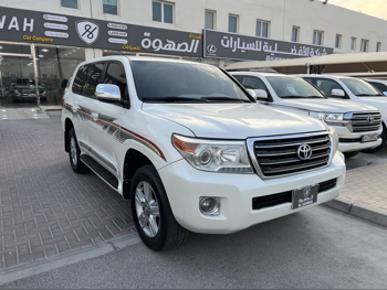 Toyota  Land Cruiser  GX  2013  Automatic  446,000 Km  8 Cylinder  Four Wheel Drive (4WD)  SUV  White  With Warranty