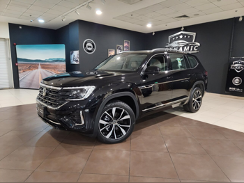 Volkswagen  Teramont  R Line  2024  Automatic  1,500 Km  4 Cylinder  Four Wheel Drive (4WD)  SUV  Black  With Warranty