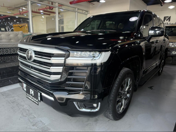 تويوتا  لاند كروزر  في اكس ار  2024  اوتوماتيك  53,000 كم  8 سلندر  دفع رباعي  اس يو في  أسود  تحت الضمان