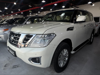 نيسان  باترول  اس اي  2017  اوتوماتيك  230,000 كم  8 سلندر  دفع رباعي  اس يو في  أبيض