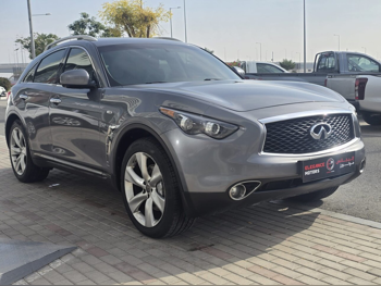 انفنيتي  كيو اكس  70 أس  2017  اوتوماتيك  92,300 كم  6 سلندر  دفع رباعي  اس يو في  رمادي