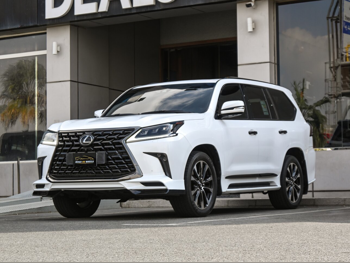 Lexus  LX  570 S Black Edition  2021  Automatic  153,000 Km  8 Cylinder  Four Wheel Drive (4WD)  SUV  White