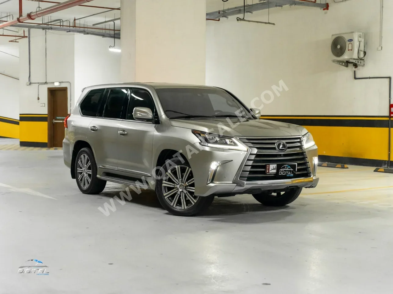 Lexus  LX  570  2017  Automatic  88,000 Km  8 Cylinder  Four Wheel Drive (4WD)  SUV  Sonic Titanium