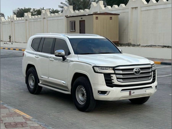تويوتا  لاند كروزر  في اكس ار توين توربو  2023  اوتوماتيك  80,000 كم  6 سلندر  دفع رباعي  اس يو في  أبيض  تحت الضمان