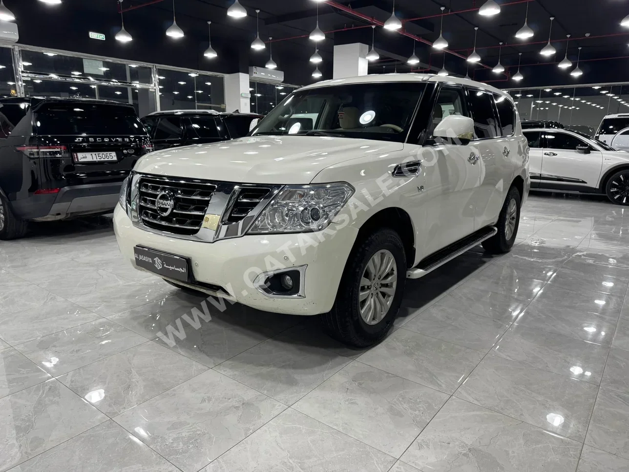 نيسان باترول اس اي 2016 اوتوماتيك 330,000 كم 8 سلندر دفع رباعي اس يو في أبيض