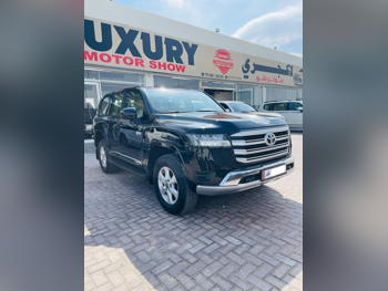 تويوتا  لاند كروزر  جي اكس  2024  اوتوماتيك  79,000 كم  6 سلندر  دفع رباعي  اس يو في  أسود  تحت الضمان