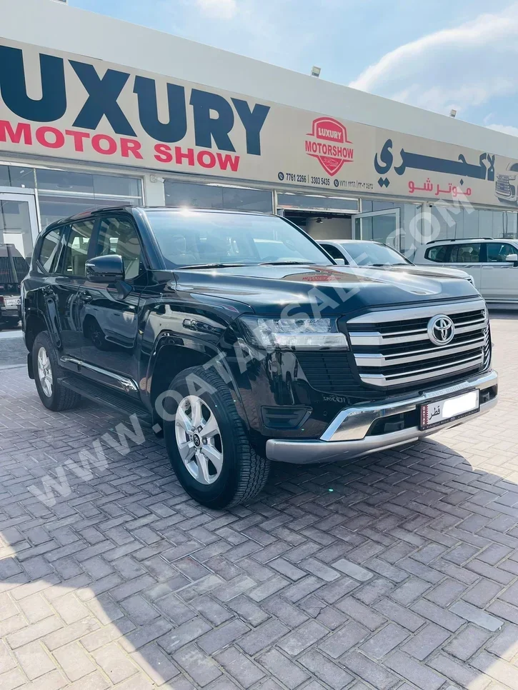 تويوتا  لاند كروزر  جي اكس  2024  اوتوماتيك  79,000 كم  6 سلندر  دفع رباعي  اس يو في  أسود  تحت الضمان