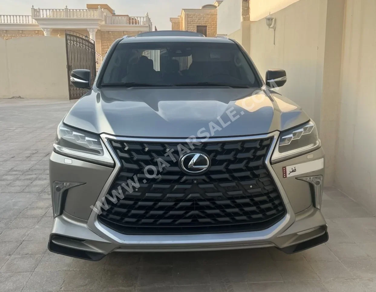 Lexus LX 570 S 2016 Automatic 380,000 Km 8 Cylinder Four Wheel Drive (4WD) SUV Silver