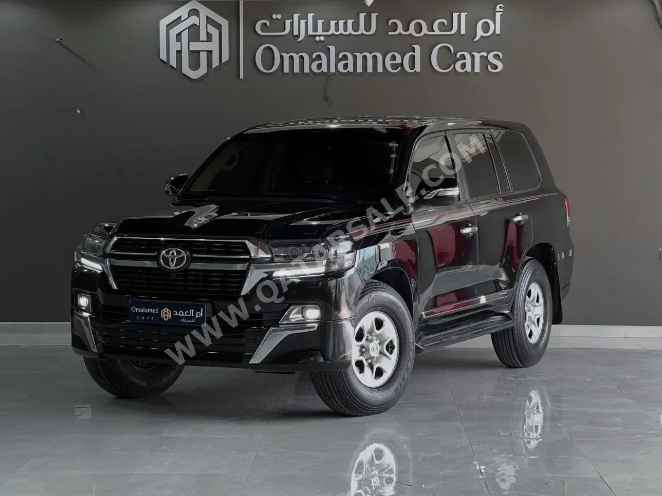 Toyota Land Cruiser GXR 2016 Automatic 340,000 Km 8 Cylinder Four Wheel Drive (4WD) SUV Black