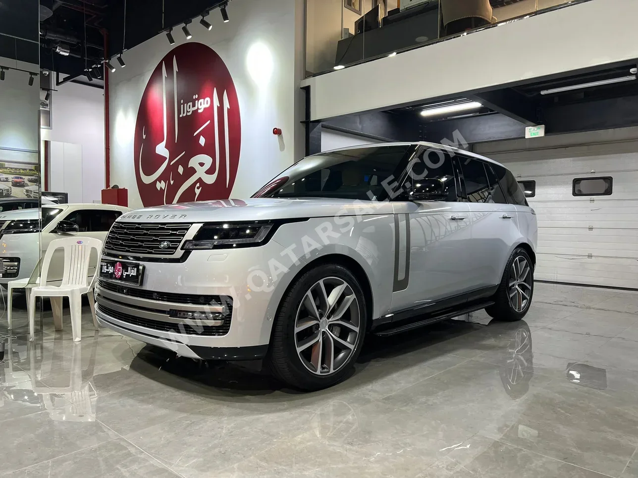 لاند روفر رنج روفر فوج اس اي 2024 اوتوماتيك 17,000 كم 6 سلندر دفع رباعي اس يو في فضي تحت الضمان