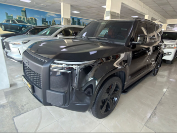 Rox Motor  Jishi  01  2025  Automatic  7,000 Km  4 Cylinder  Four Wheel Drive (4WD)  SUV  Black  With Warranty