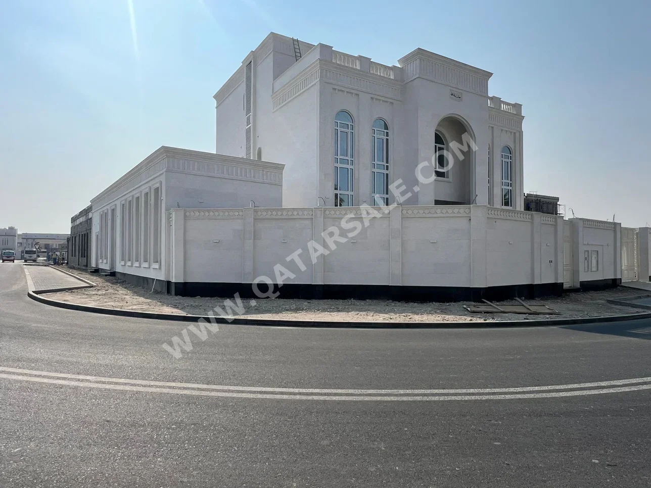 Family Residential  - Not Furnished  - Al Wakrah  - Al Wukair  - 8 Bedrooms