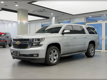 شفروليه  سوبربان  2017  اوتوماتيك  136,000 كم  8 سلندر  دفع رباعي  اس يو في  فضي