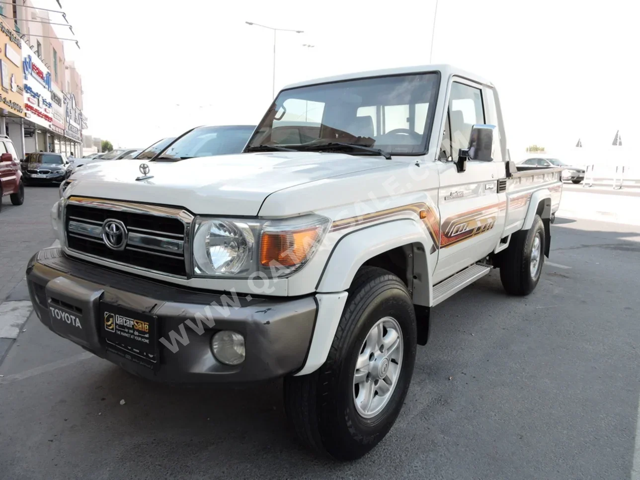 Toyota  Land Cruiser  LX  2021  Manual  150,000 Km  6 Cylinder  Four Wheel Drive (4WD)  Pick Up  White