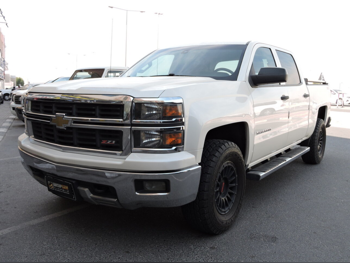 Chevrolet  Silverado  LT  2014  Automatic  220,000 Km  8 Cylinder  Four Wheel Drive (4WD)  Pick Up  White