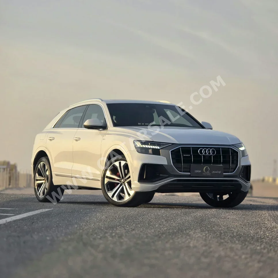 اودي  كيو 8  اس لاين  2019  اوتوماتيك  46,000 كم  6 سلندر  دفع كلي مستمر  اس يو في  أبيض