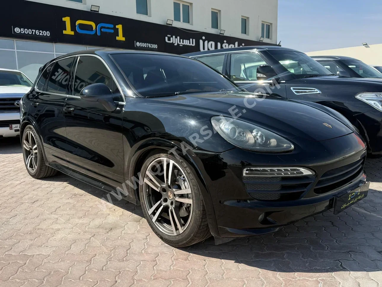 Porsche  Cayenne  S  2013  Automatic  229,000 Km  8 Cylinder  Four Wheel Drive (4WD)  SUV  Black