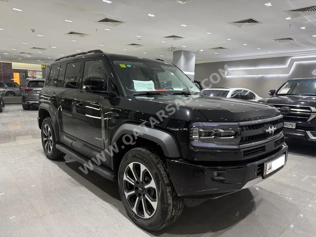 BYD  Leopard 5  Ultra 5  2026  Automatic  0 Km  4 Cylinder  Four Wheel Drive (4WD)  SUV  Black  With Warranty