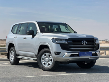 تويوتا  لاند كروزر  جي اكس  2026  اوتوماتيك  0 كم  6 سلندر  دفع رباعي  اس يو في  فضي  تحت الضمان