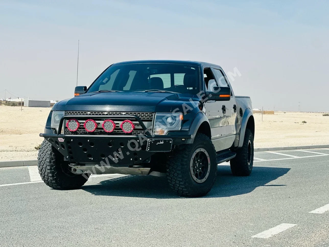 Ford  Raptor  2014  Automatic  200,000 Km  6 Cylinder  Four Wheel Drive (4WD)  Pick Up  Black