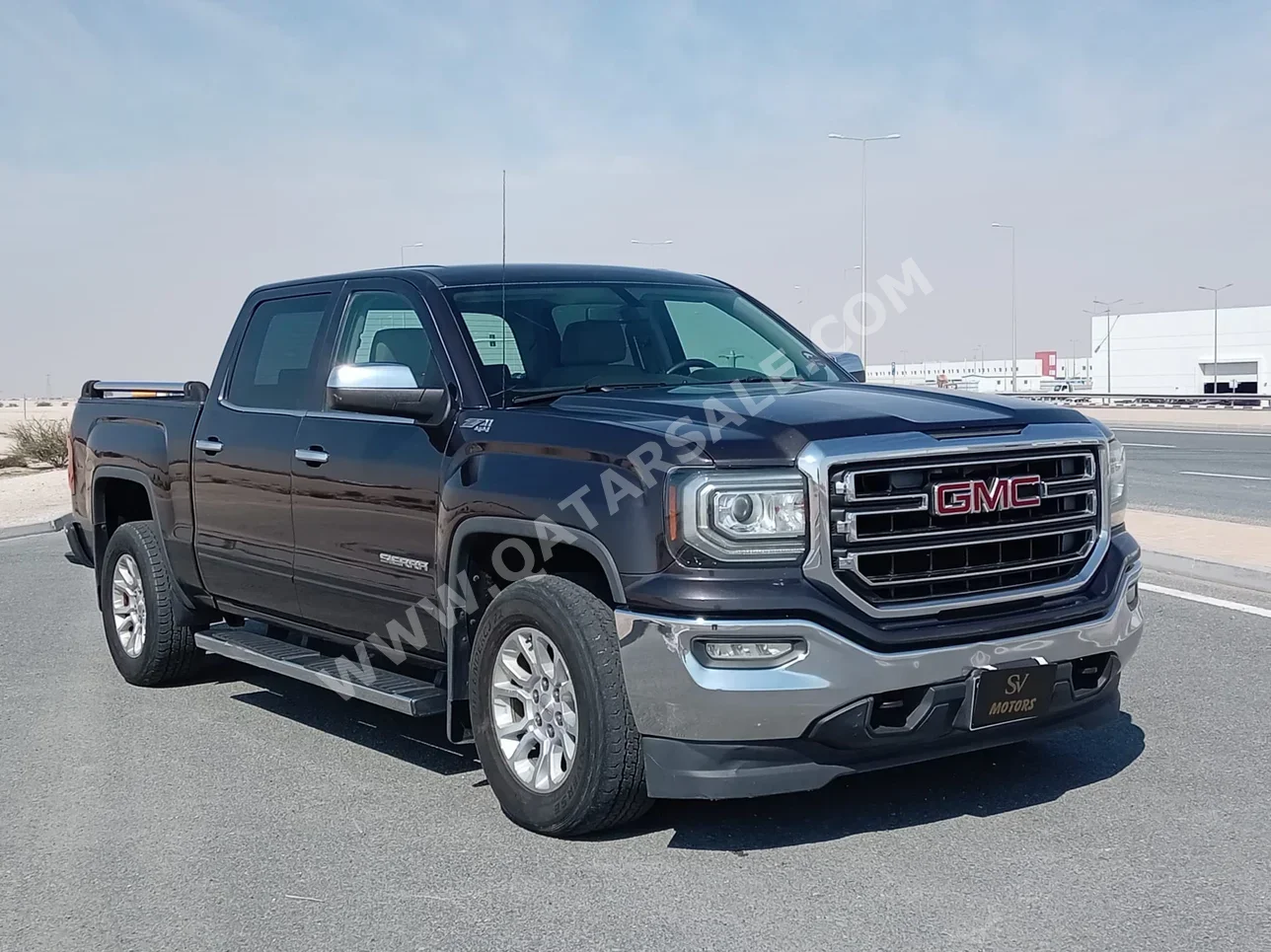 GMC  Sierra  SLE  2016  Automatic  245,000 Km  8 Cylinder  Four Wheel Drive (4WD)  Pick Up  Gray