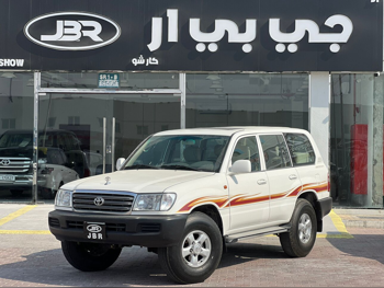 Toyota  Land Cruiser  GX  2004  Manual  41,000 Km  6 Cylinder  Four Wheel Drive (4WD)  SUV  White