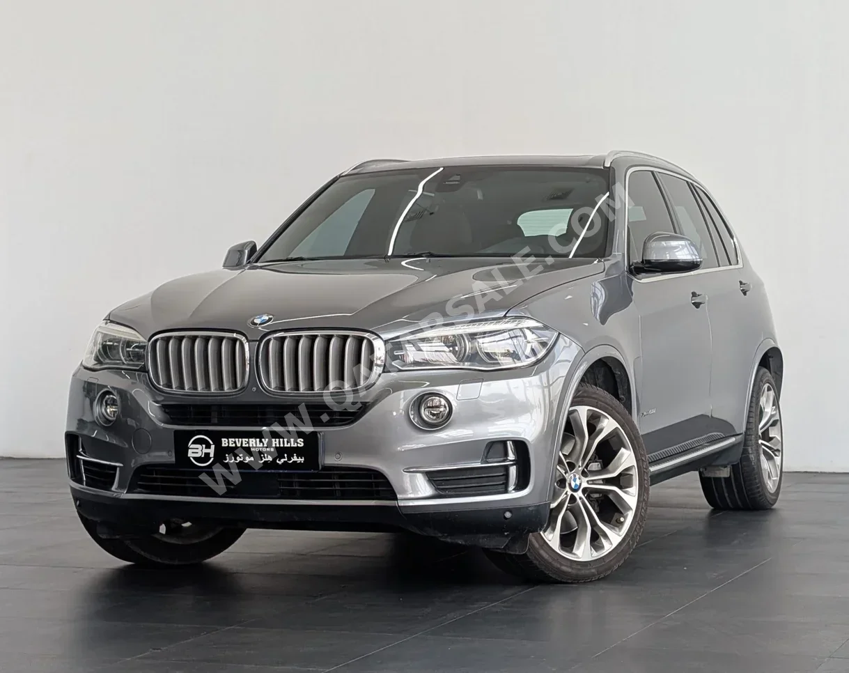 بي ام دبليو الفئة - اكس اكس 5 ام 50 اي 2017 اوتوماتيك 98,603 كم 8 سلندر دفع رباعي اس يو في رمادي