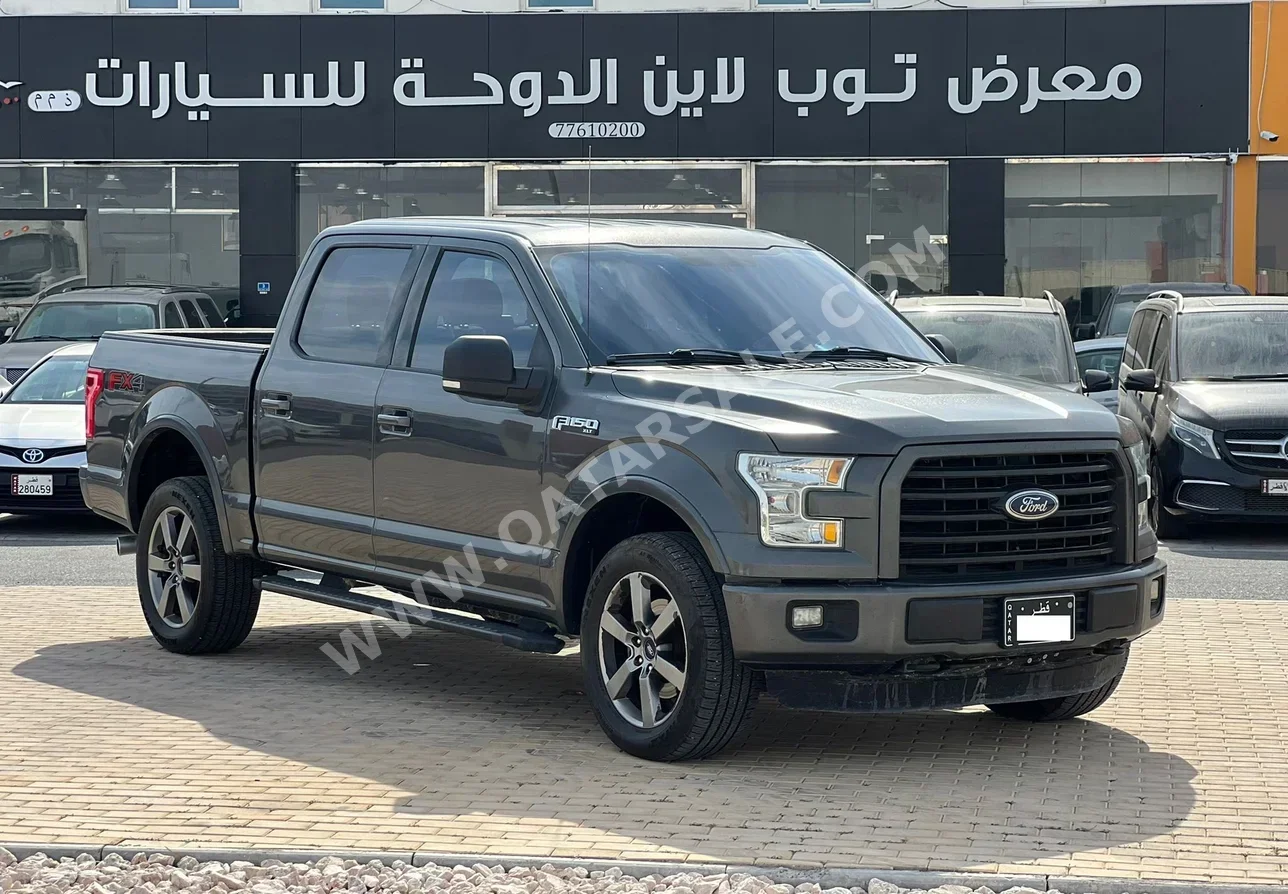 فورد أف 150 2015 اوتوماتيك 276,000 كم 8 سلندر دفع رباعي بيكب رمادي