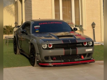 دودج  تشالنجر  ار تي سكات باك وايدبودي  2019  اوتوماتيك  125,000 كم  8 سلندر  دفع خلفي  كوبيه \ سبورت  رمادي  تحت الضمان