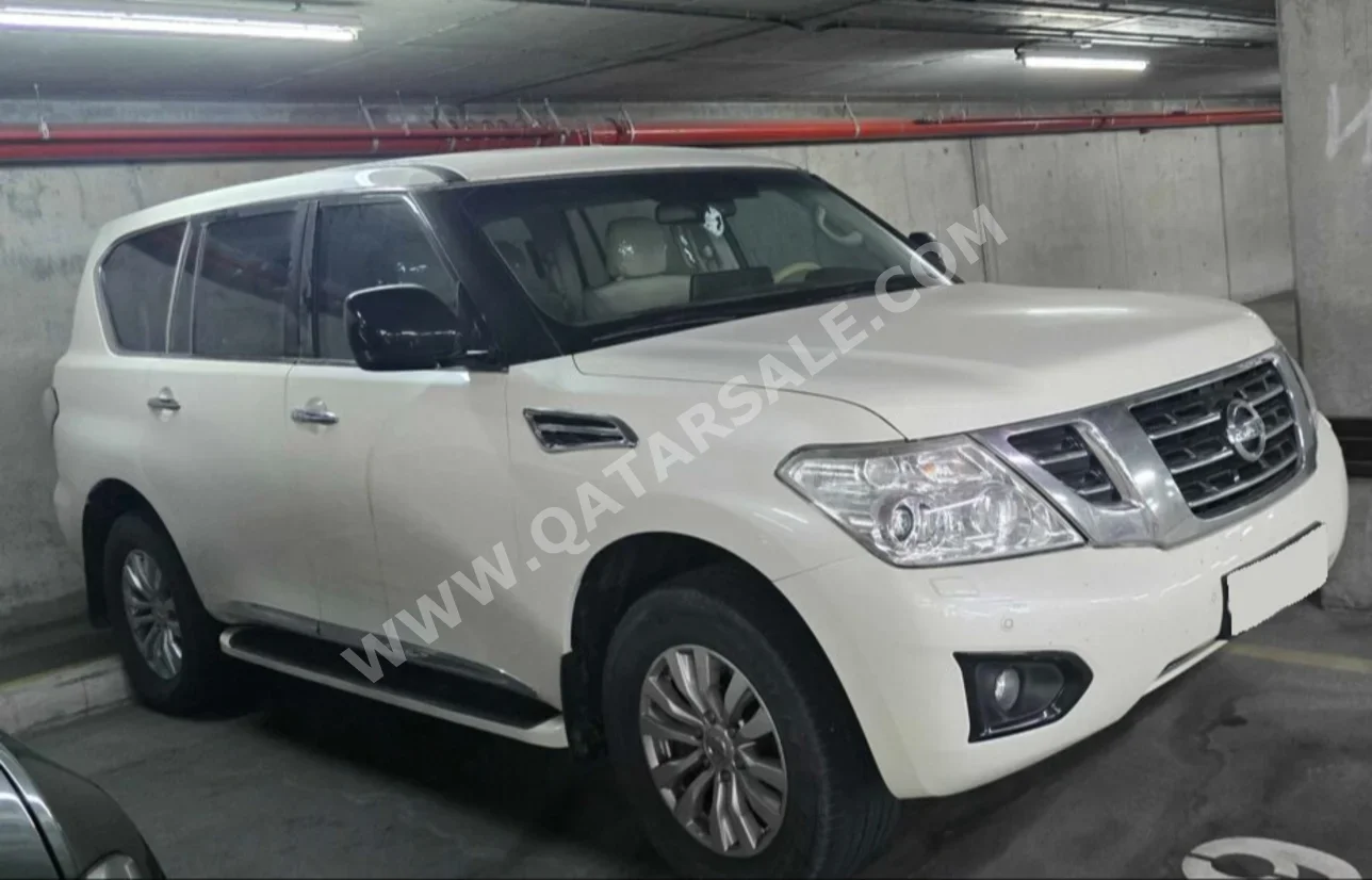 Nissan  Patrol  SE  2017  Automatic  162,000 Km  6 Cylinder  Four Wheel Drive (4WD)  SUV  Pearl