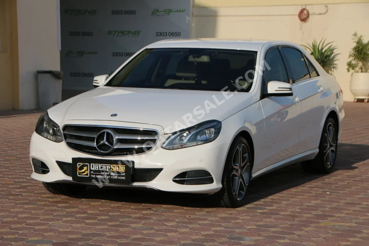 مرسيدس - بنز  اي - كلاس  200  2015  اوتوماتيك  129,000 كم  4 سلندر  دفع خلفي  سيدان  أبيض