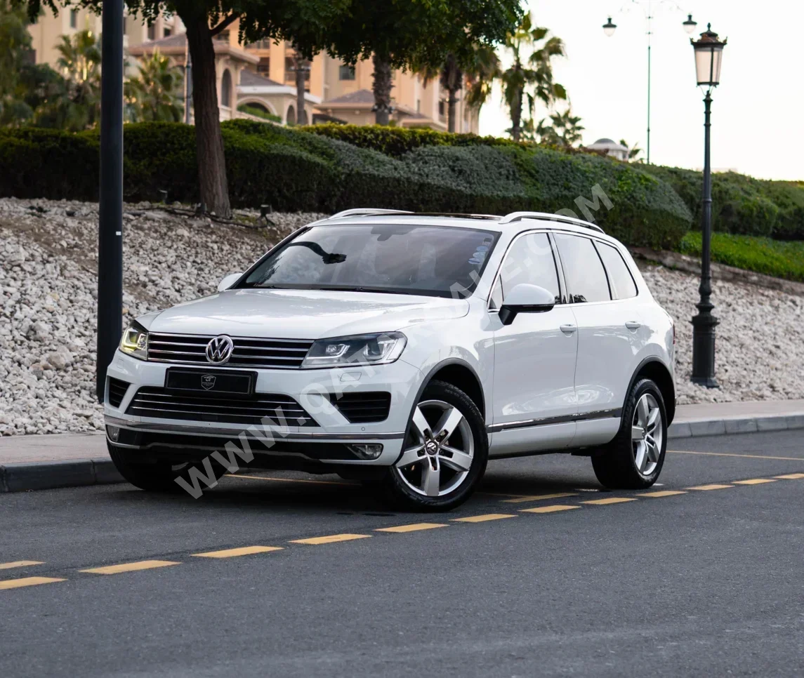 فوكس واغن تيغوان 2.0 تي اس اي 2016 اوتوماتيك 99,000 كم 4 سلندر دفع كلي مستمر اس يو في أبيض تحت الضمان