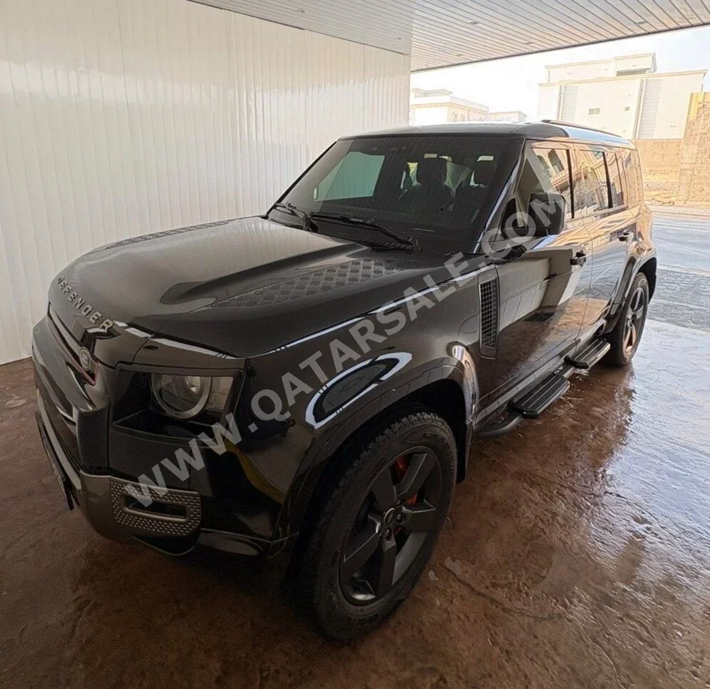 لاند روفر  ديفيندر  110 اكس داينمك  2025  اوتوماتيك  20,000 كم  6 سلندر  دفع رباعي  اس يو في  أسود  تحت الضمان