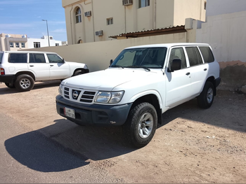 نيسان  باترول  2004  عادي  360,000 كم  6 سلندر  دفع رباعي  اس يو في  أبيض