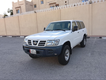 نيسان  باترول  2004  عادي  350,000 كم  6 سلندر  دفع رباعي  اس يو في  أبيض