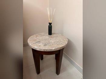 الطاولات والخزائن الجانبية منضدة القهوة