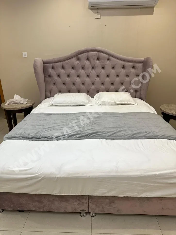 الأسّرة - كينج - زهري - متضمنة المرتبة