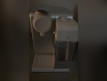 صانعات القهوة صانع قهوة اسبريسو  - نسبرسو  - أبيض