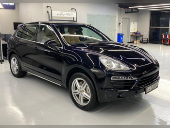 بورش  كيان  اس  2013  اوتوماتيك  200,000 كم  8 سلندر  دفع رباعي  اس يو في  أسود  تحت الضمان