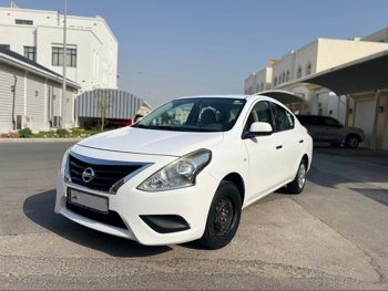 نيسان  صني  2019  اوتوماتيك  107,000 كم  4 سلندر  سيدان  أبيض