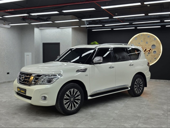 نيسان  باترول  بلاتنيوم  2014  اوتوماتيك  223,000 كم  8 سلندر  دفع رباعي  اس يو في  أبيض