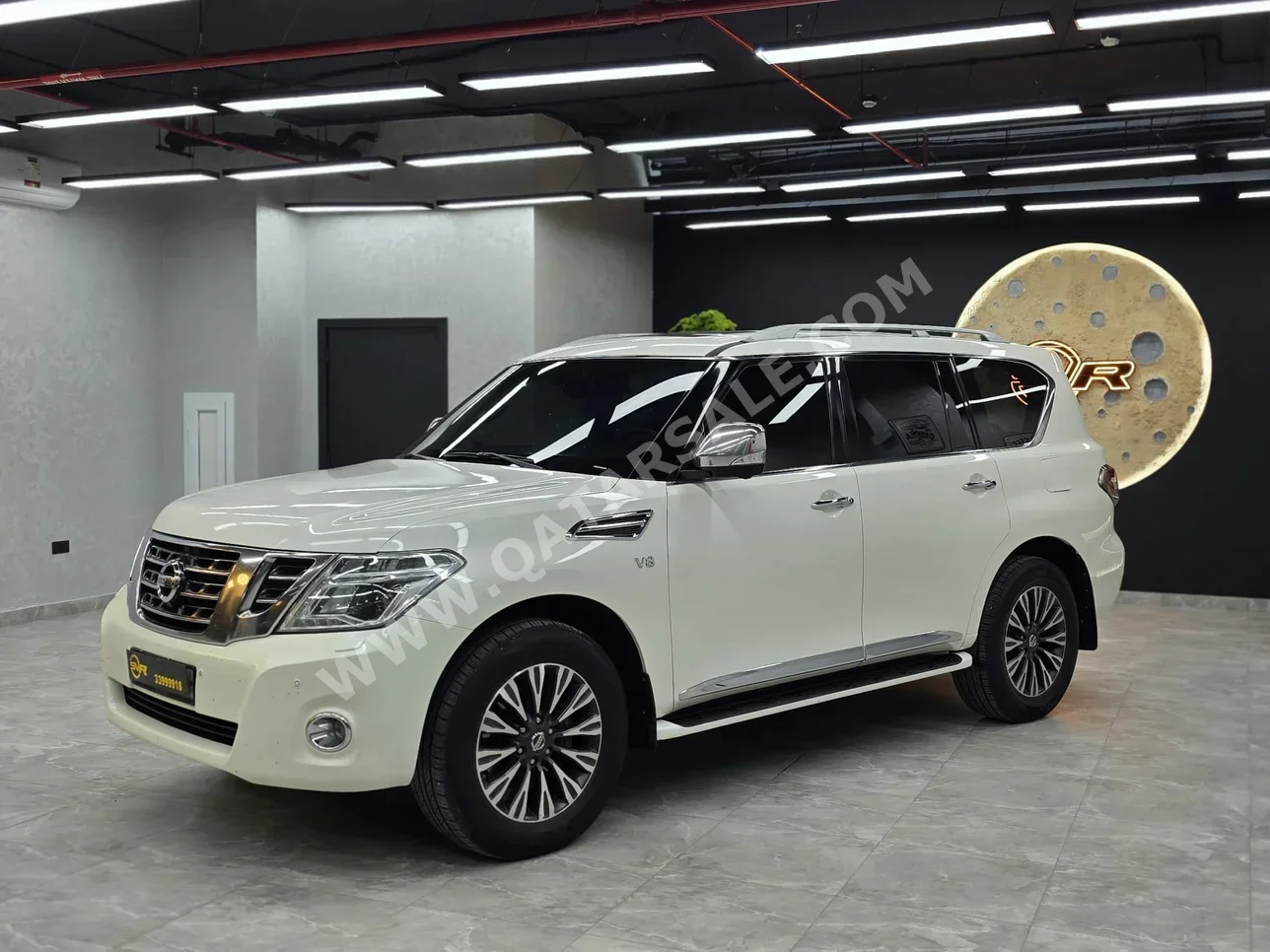 نيسان  باترول  بلاتنيوم  2014  اوتوماتيك  223,000 كم  8 سلندر  دفع رباعي  اس يو في  أبيض