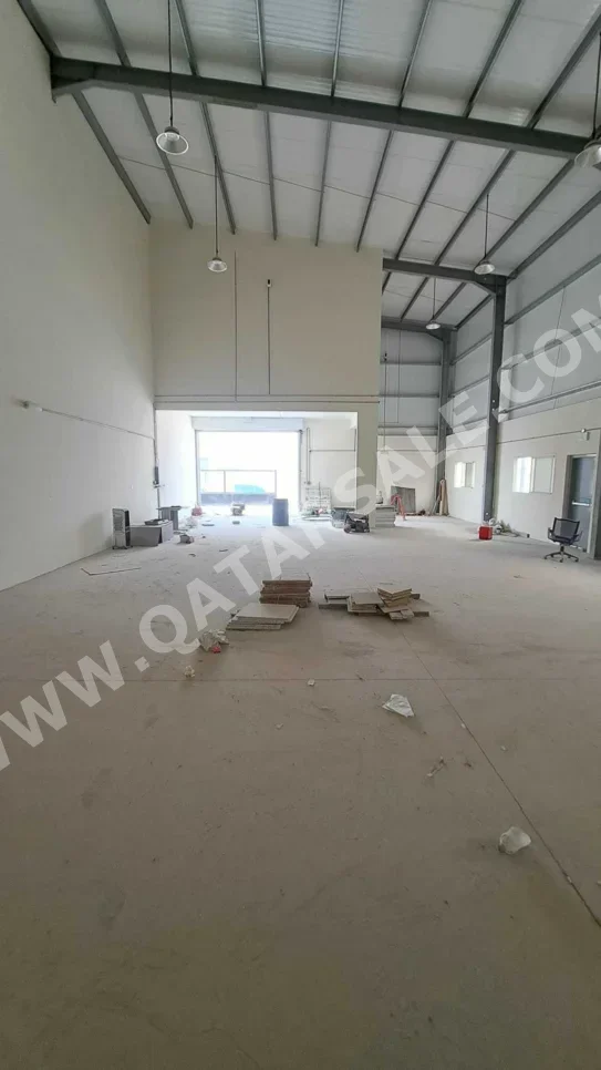 Warehouses & Stores - Al Wakrah  - Barkit Al Awamer  -Area Size: 1000 Square Meter