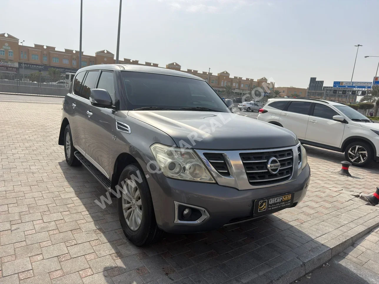 نيسان باترول اس اي 2014 اوتوماتيك 184,000 كم 8 سلندر دفع رباعي اس يو في رمادي