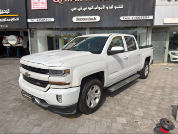 شفروليه  سلفرادو  2016  اوتوماتيك  180,000 كم  8 سلندر  دفع رباعي  بيكب  أبيض