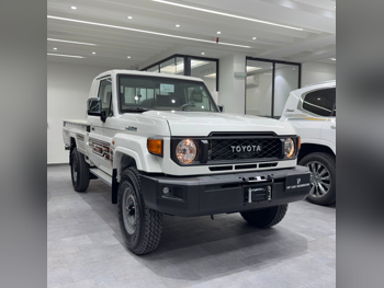 Toyota  Land Cruiser  LX  2025  Manual  0 Km  6 Cylinder  Four Wheel Drive (4WD)  Pick Up  White  With Warranty