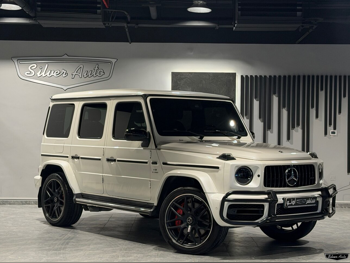 مرسيدس - بنز  جي - كلاس  63 اي ام جي  2020  اوتوماتيك  117,000 كم  8 سلندر  دفع رباعي  اس يو في  أبيض