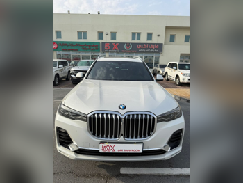بي ام دبليو  الفئة - اكس  اكس 7  2022  اوتوماتيك  159,000 كم  8 سلندر  دفع رباعي  اس يو في  أبيض