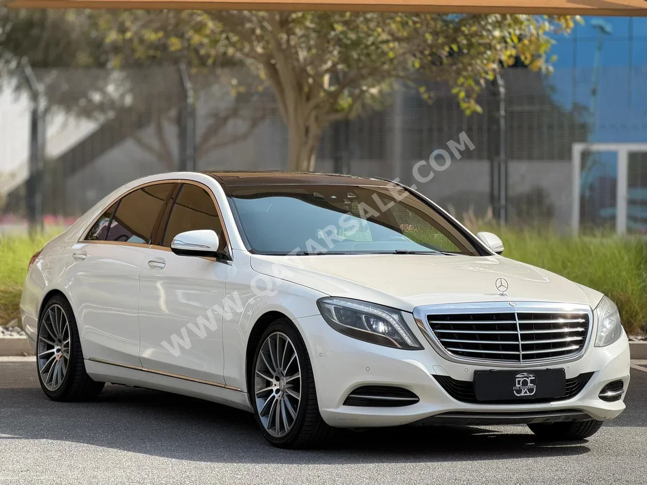 مرسيدس - بنز اس - كلاس 400 2015 اوتوماتيك 230,000 كم 6 سلندر دفع خلفي سيدان أبيض