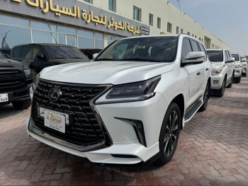 Lexus  LX  570 S Black Edition  2021  Automatic  162,000 Km  8 Cylinder  Four Wheel Drive (4WD)  SUV  White